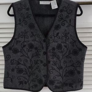 Vintage Chrysantheme Gray Floral Embroidered Vest Size L